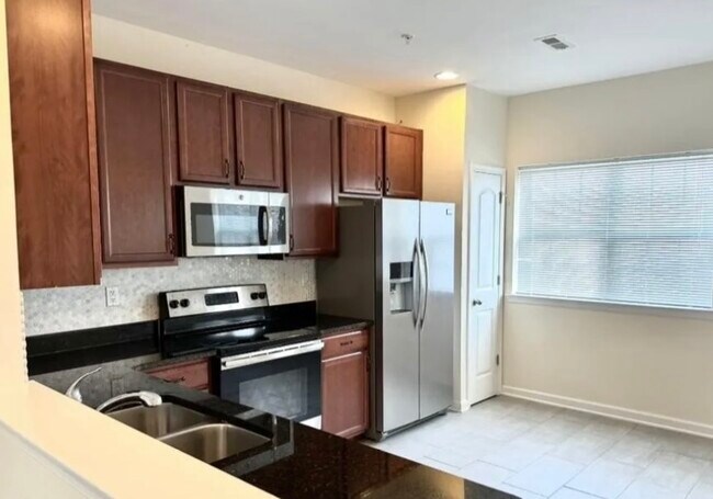 Foto del edificio - 145 Mercer Ct