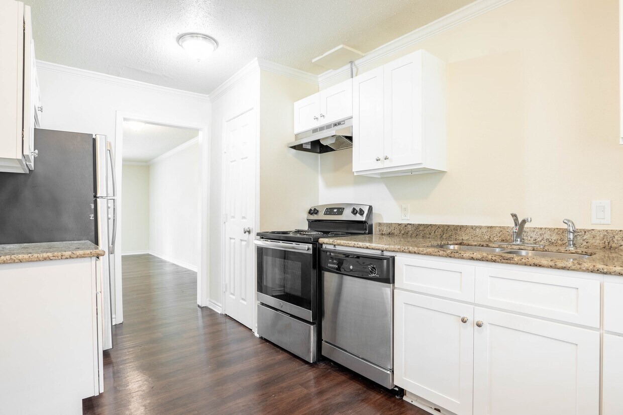 Foto principal - 1955 Camelot St