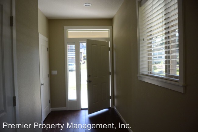 Building Photo - 3 br, 2.5 bath House - 409 Rocky Meadow Dr