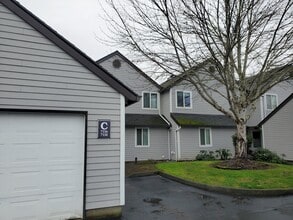 Building Photo - 7336 SE Thiessen Rd