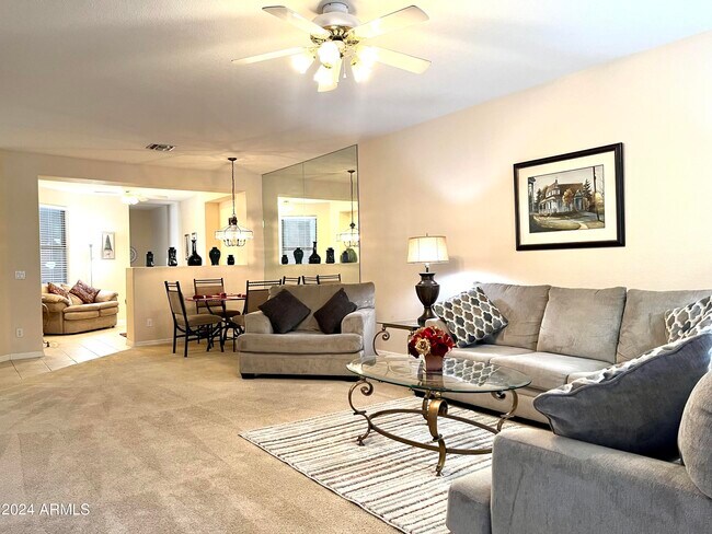 Building Photo - 15221 N Clubgate Dr