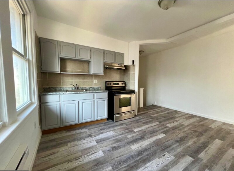 5131 N Warnock St Unit 2, Philadelphia, PA 19141 Room for Rent in