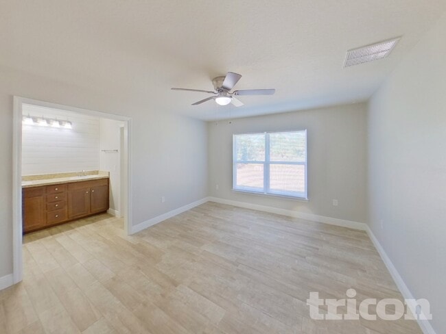 Foto del edificio - 22404 Cheryl Ave