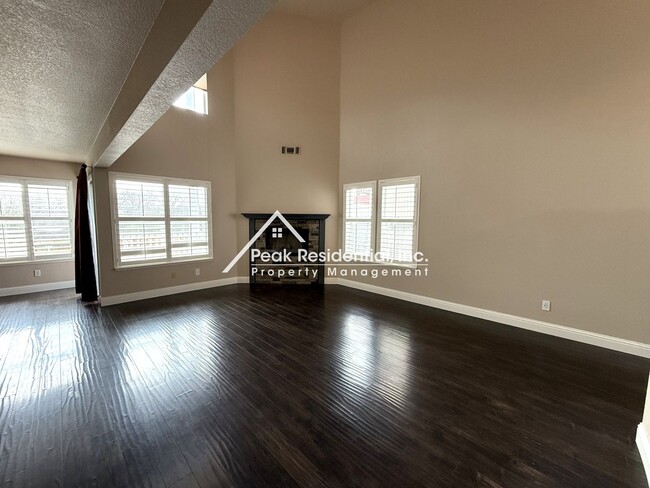 Foto del edificio - Wonderful 3bd/2.5ba Cameron Park Home!