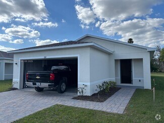 Building Photo - 858 Friendship Cir
