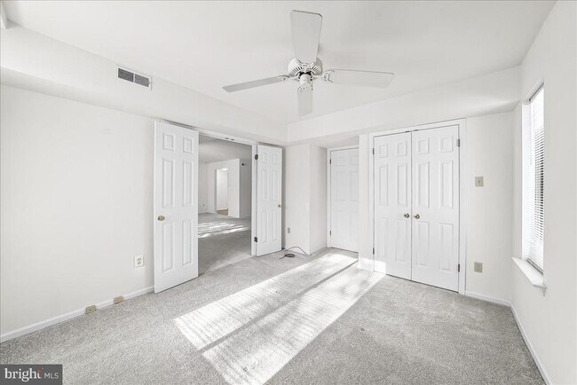 Foto del edificio - 102 Mountainview Dr