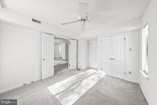 Building Photo - 102 Mountainview Dr