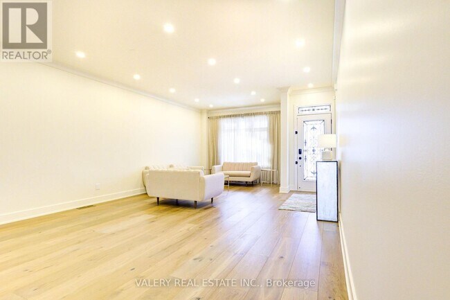 Photo du bâtiment - 3553 Jorie Crescent