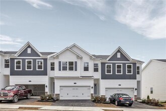 Building Photo - 126 Scotland Ln