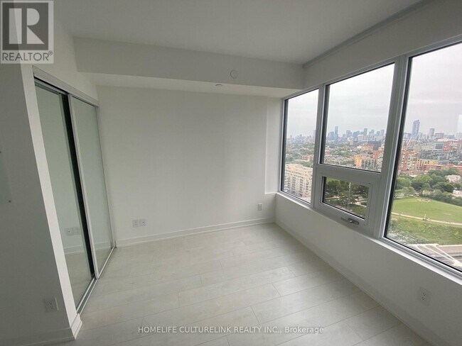 Photo du bâtiment - 19 Western Battery Rd