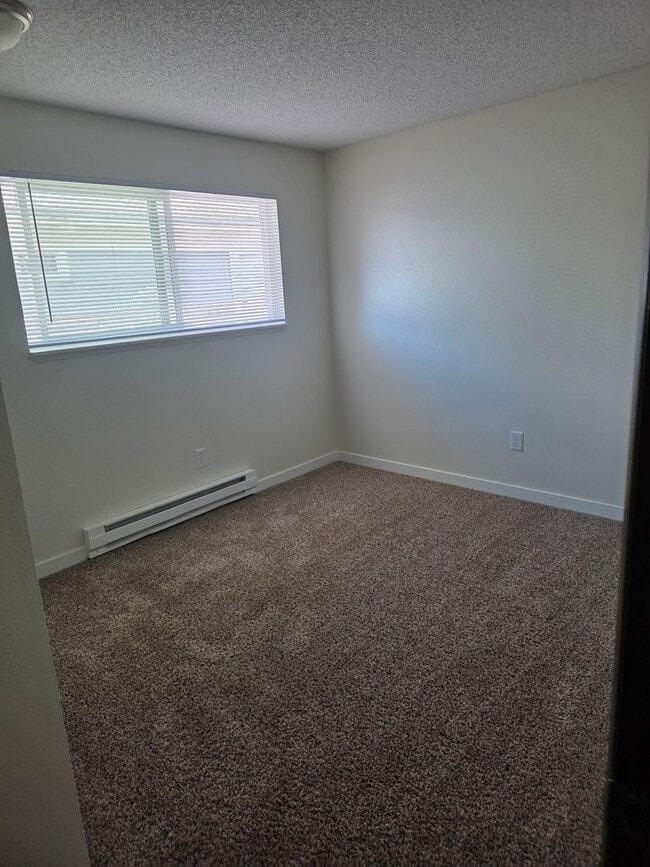 Interior Photo - Kingston Manor