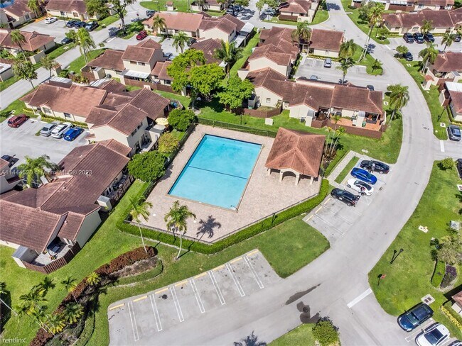 Foto del edificio - 2 br, 2 bath House - 6524 NW 170th Ln