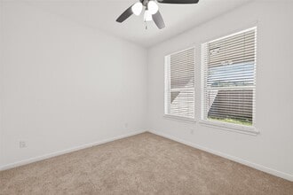 Building Photo - 10949 Cannes Memorial Dr