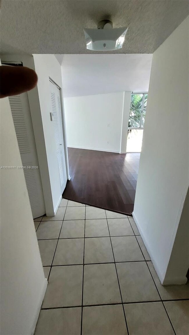 Foto del edificio - 6995 NW 186th St