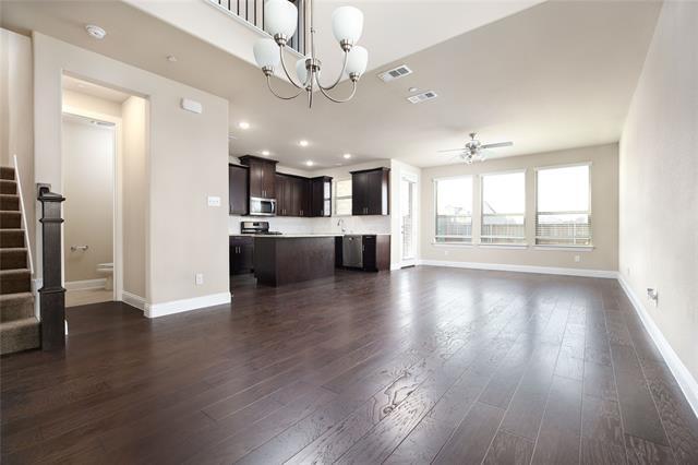Foto del edificio - 4544 Titus Cir