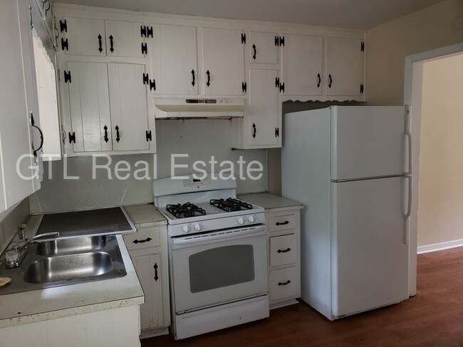 Foto del edificio - 2 bedroom duplex unit