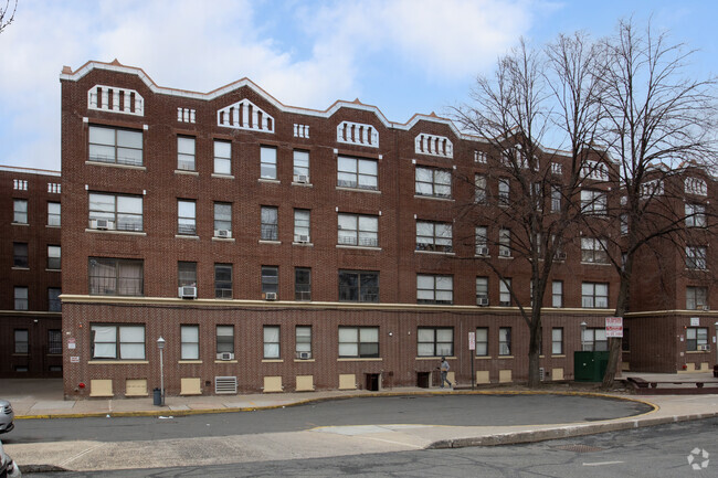 Building Photo - Van Wagenen I