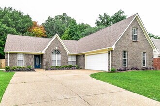 Building Photo - 7663 Delta Lakes Blvd