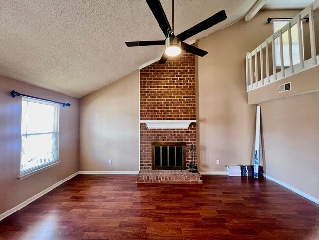 Building Photo - Spacious 3BR Single-Family Home with Open Loft & Open-Concept Living