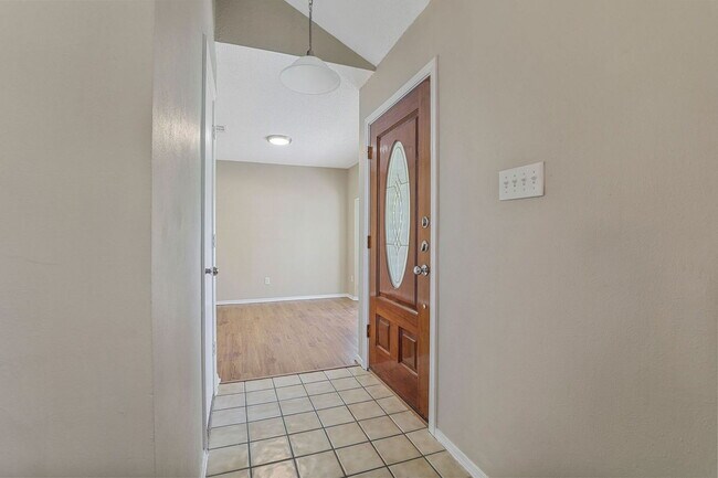 Photo - 4010 David Dr House