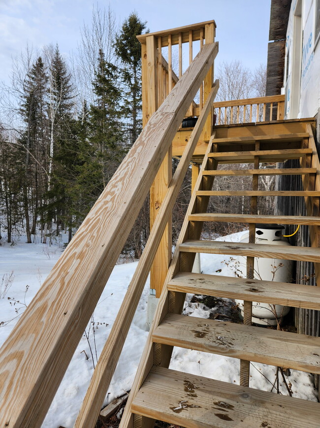 escaleras de entrada - 246 Stannard Mountain Rd