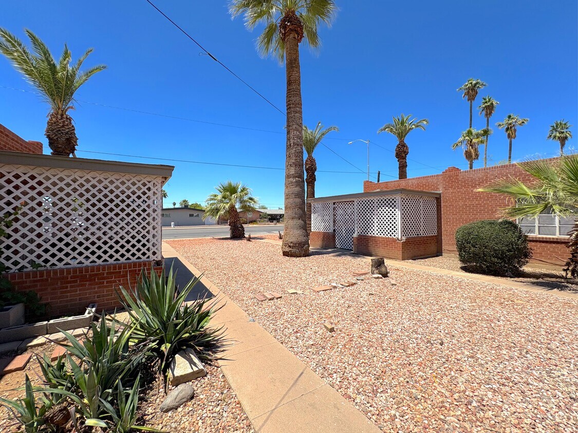 Foto del edificio - 3631 N 15th Ave