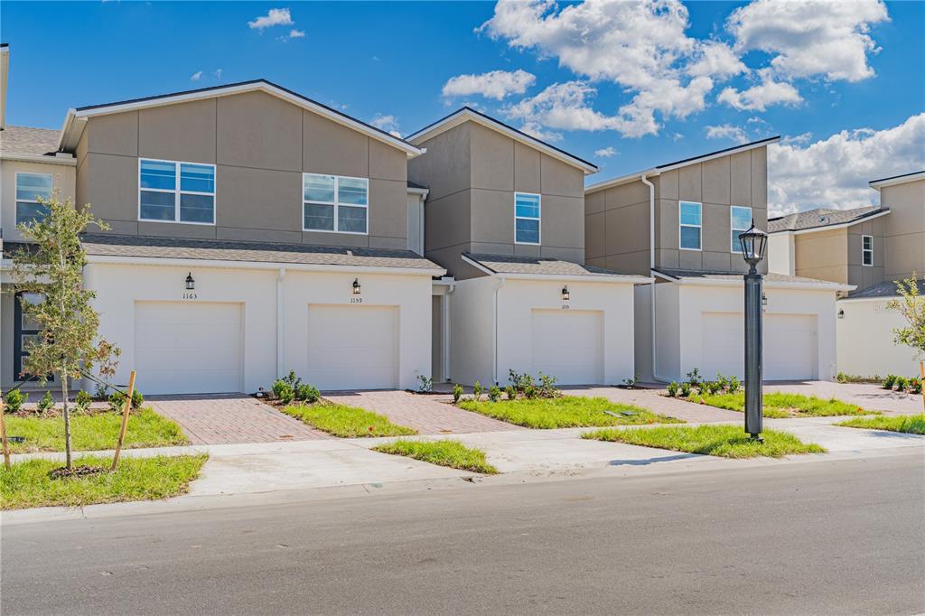 Foto principal - 1159 Boardwalk Place