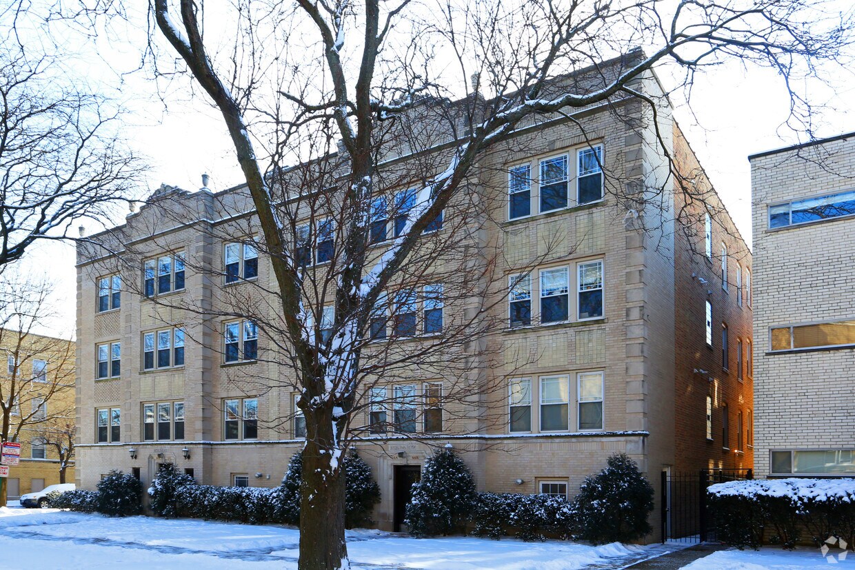 Building Photo - 800-806 Dobson St
