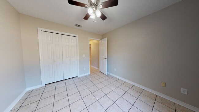 Dormitorio #2 - 6797 Water Street