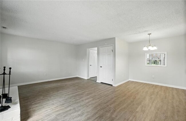 Building Photo - 2333 Meadows Landing