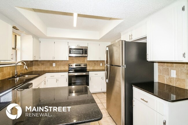 Building Photo - 10101 Mamus Ln