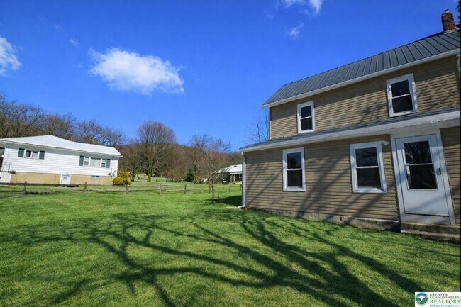 Foto del edificio - 221 Oak St