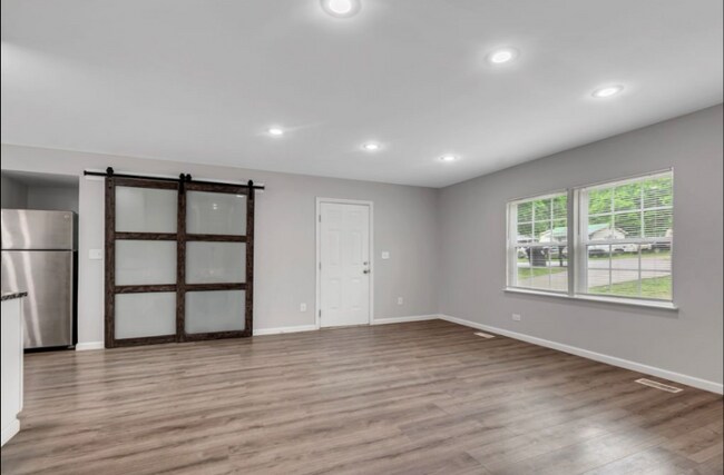 Foto del edificio - 606 W 4th St