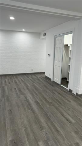 Foto del edificio - 7900 Brookriver Dr