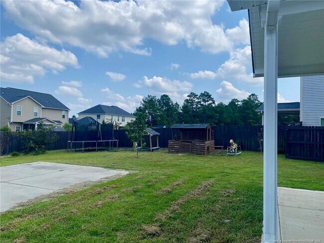 Foto del edificio - 3117 Hunting Lodge Rd