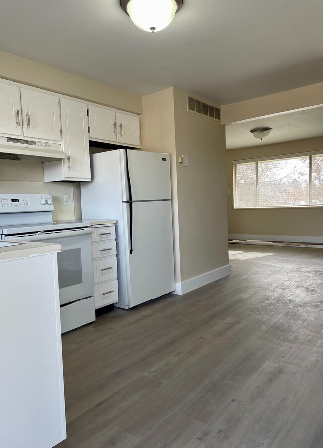 Building Photo - 517 E 1750 S