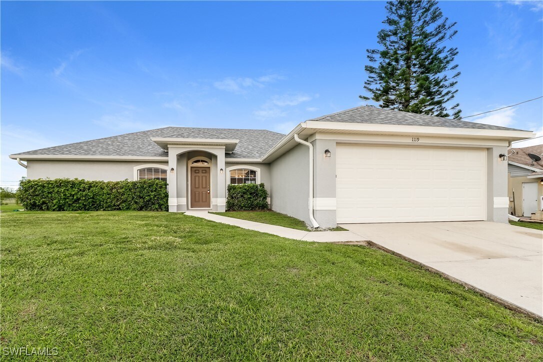 Foto principal - 1119 NE 5th Ave