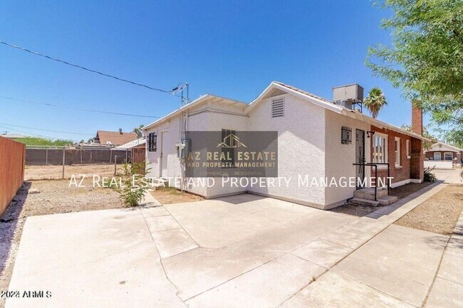 Photo - 1529 E McKinley St Apartment