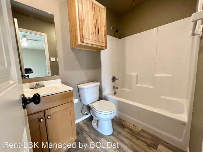 Foto del edificio - 3 br, 2 bath House - 2207 E Main St
