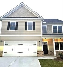 Building Photo - 3362 Skyland Dr