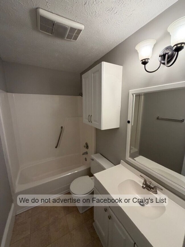 Building Photo - Windtree Villas- Briton Circle