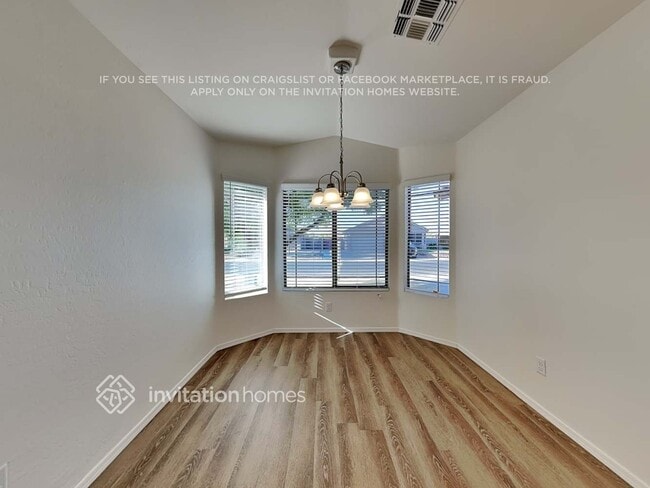 Foto del edificio - 8736 E Obispo Ave