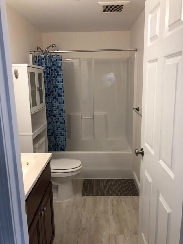 Foto principal - 65 Log St