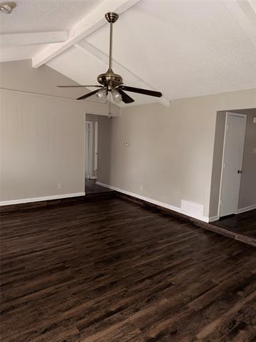 Foto del edificio - 2418 Parkside Dr