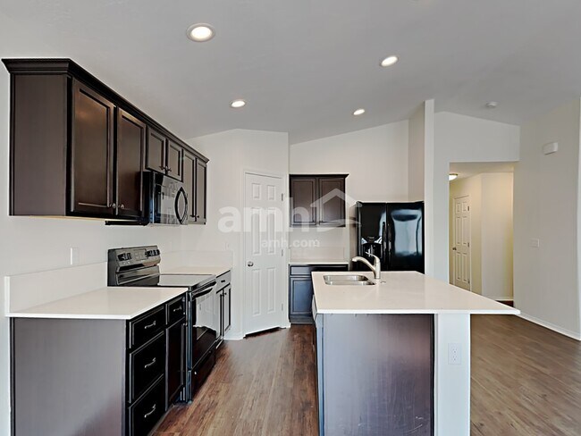 Foto del edificio - 7769 E Bratton Dr