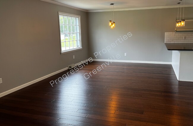 Foto del edificio - 10 Meadowview Dr