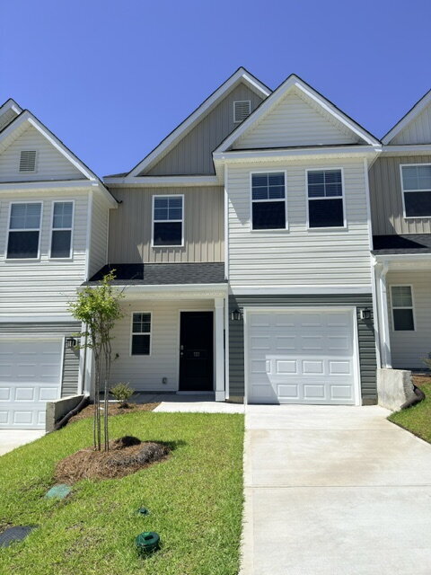 Foto del edificio - Brand-New 3BR Townhome with Garage Near Ft. Jackson