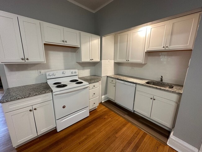 Building Photo - FORBES MANAGEMENT RENTALS