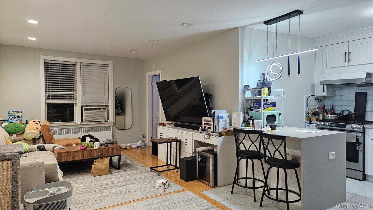 Foto del edificio - 102-21-102-63 63rd Rd