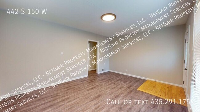 Foto del edificio - 5 Bedroom 2 Bath